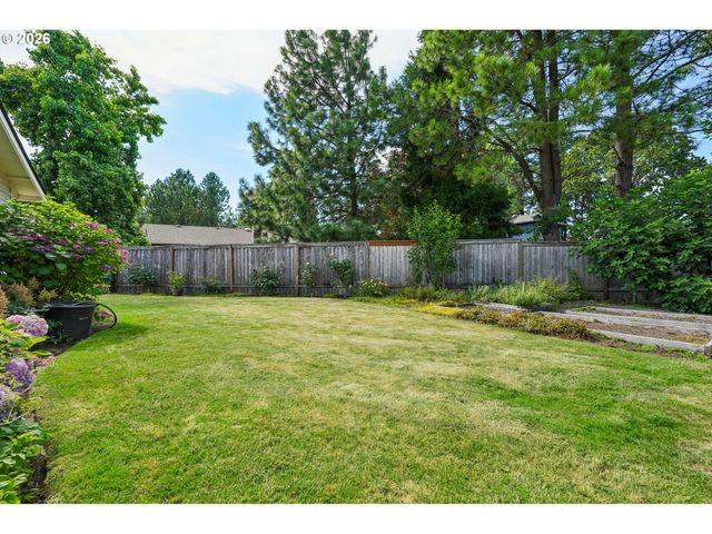 10275 Sw CYNTHIA St, Beaverton, OR 97008
