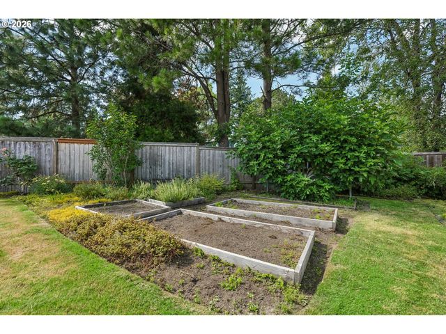 10275 Sw CYNTHIA St, Beaverton, OR 97008