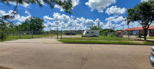 10018 Ramey, Houston, TX 77075