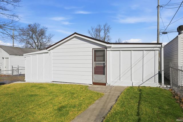 2707 Dodge Avenue, Fort Wayne, IN 46805