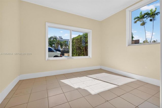 1721 S Treasure Dr, North Bay Village, FL 33141