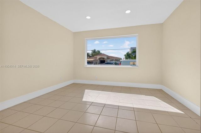 1721 S Treasure Dr, North Bay Village, FL 33141