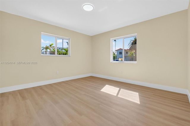 1721 S Treasure Dr, North Bay Village, FL 33141