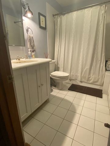 118 South Street 2A, Boston, MA 02111