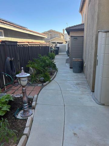 23781 Fieldcrest Lane, Murrieta, CA 92562