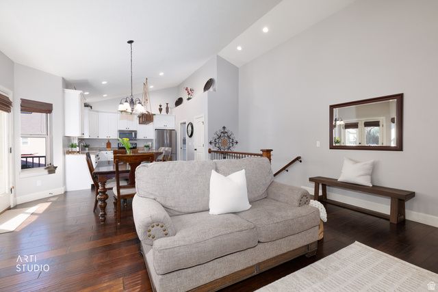 1057 W 300 N, Lehi, UT 84043