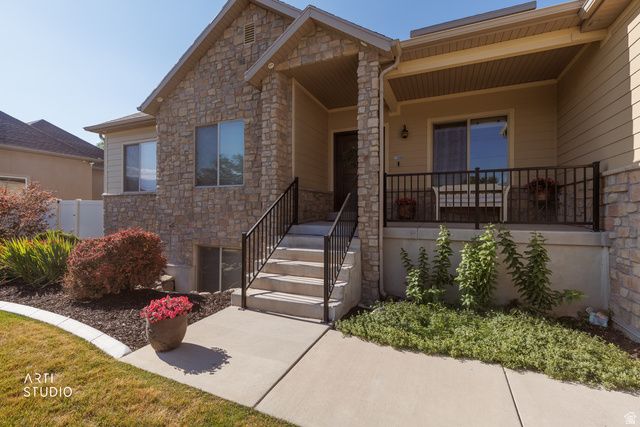 1057 W 300 N, Lehi, UT 84043