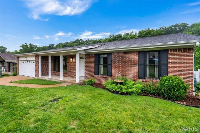 4768 Longspur Drive, Unincorporated, MO 63128