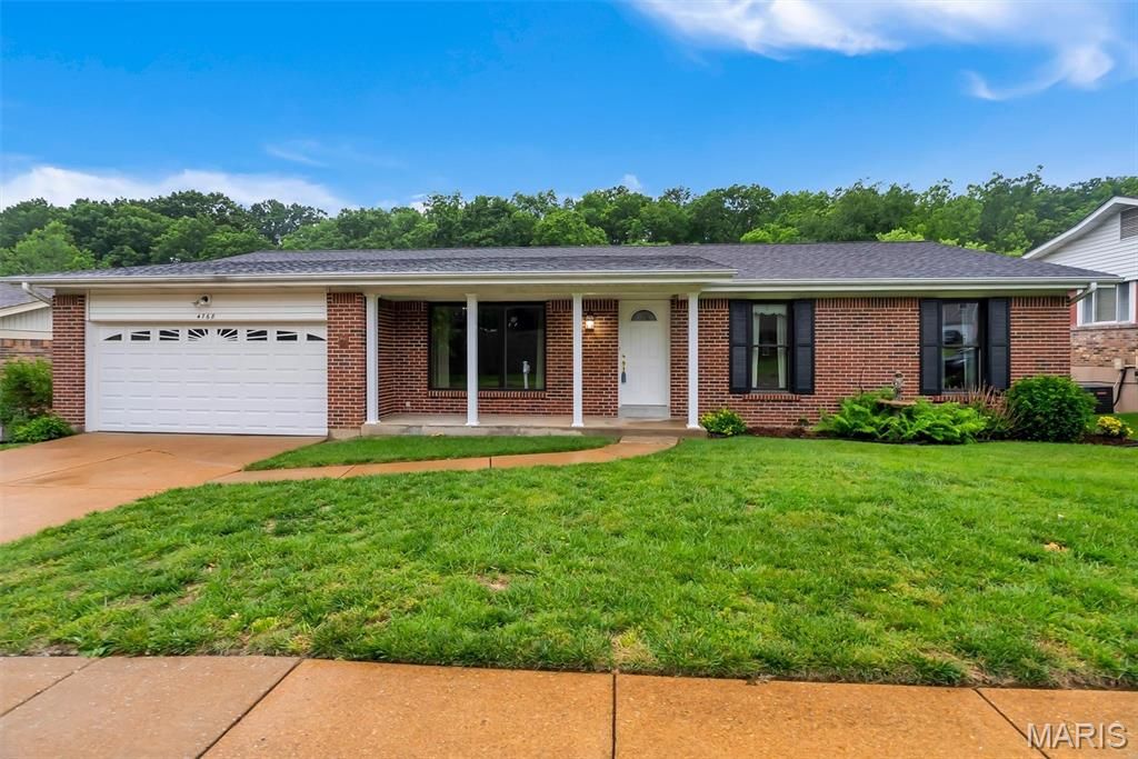 4768 Longspur Drive, Unincorporated, MO 63128