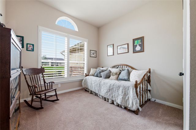 130 Prairie Meadows Court, Rhome, TX 76078