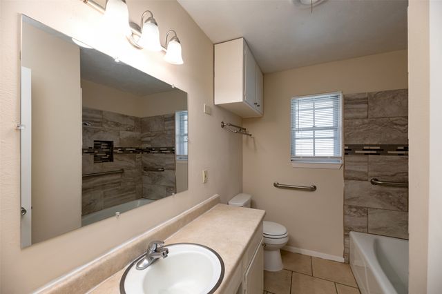 1605 Arrowhead, Pantego, TX 76013