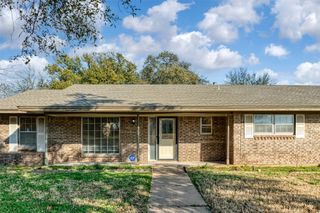 1605 Arrowhead, Pantego, TX 76013