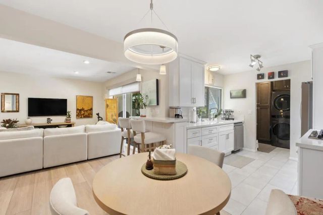 1240 Evergreen Dr, Cardiff By The Sea, CA 92007