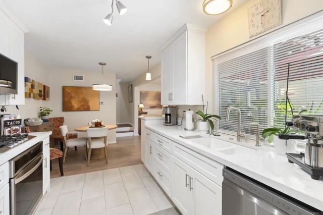 1240 Evergreen Dr, Cardiff By The Sea, CA 92007