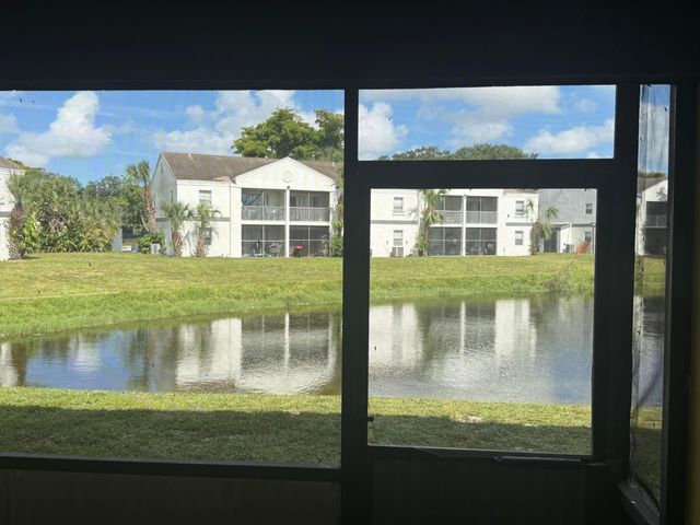 2511 NW 56th Avenue 111, Lauderhill, FL 33313