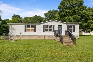 1316 Old Charlotte Pike, Dickson, TN 37055
