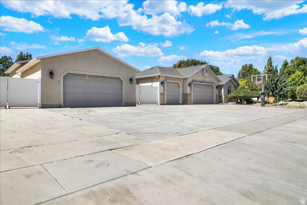 12548 S HARVEST SPRING LN, Riverton, UT 84096 — photo 2