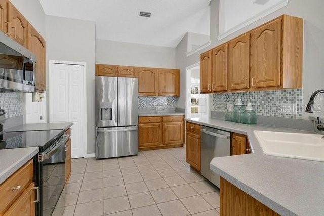 33910 LINDA LANE, Leesburg, FL 34788