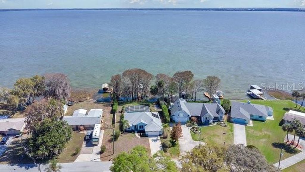 33910 LINDA LANE, Leesburg, FL 34788