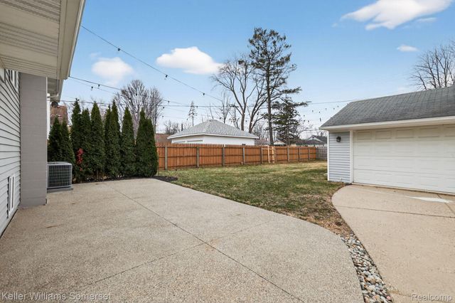 183 Washington Street, Mt. Clemens, MI 48043