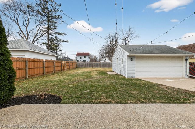 183 Washington Street, Mt. Clemens, MI 48043