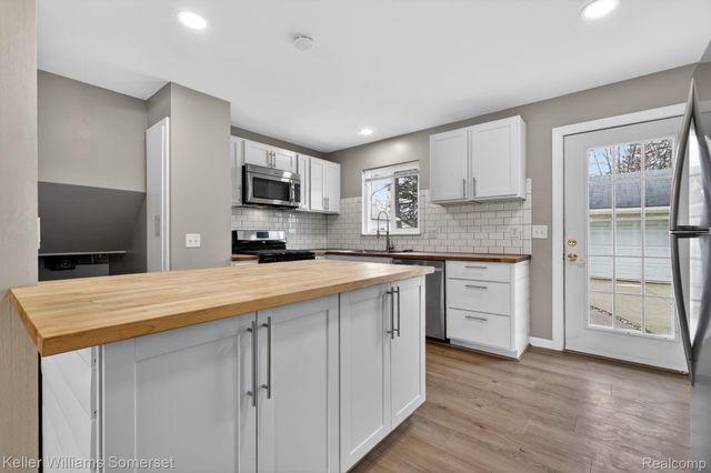 183 Washington Street, Mt. Clemens, MI 48043