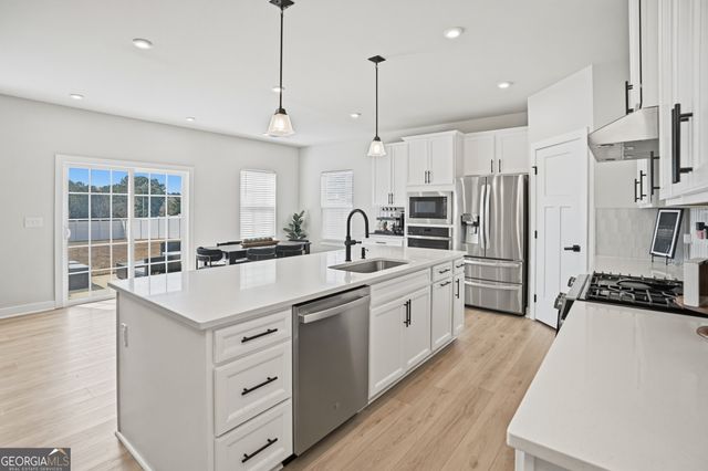 305 Meuse Lane, Locust Grove, GA 30248