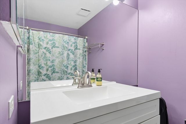 43 Orchard Terrace 3, Lombard, IL 60148