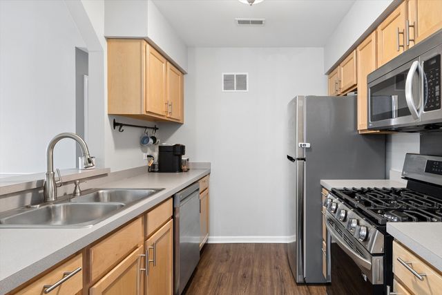 43 Orchard Terrace 3, Lombard, IL 60148