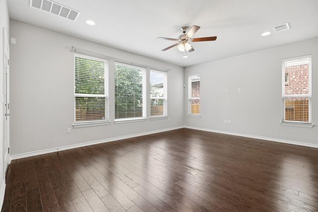 9001 Palmito DR 105, Austin, TX 78717