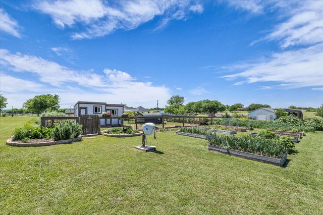 3861 Birdie Lane, Lorena, TX 76655