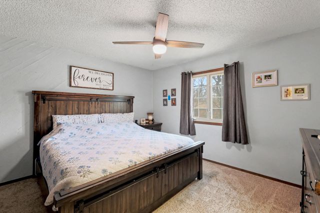 1518 E Carolyn St, Derby, KS 67037