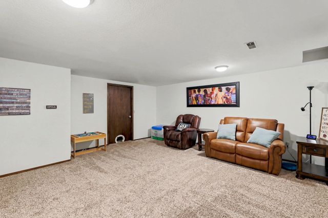 1518 E Carolyn St, Derby, KS 67037