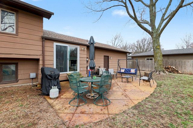 1518 E Carolyn St, Derby, KS 67037