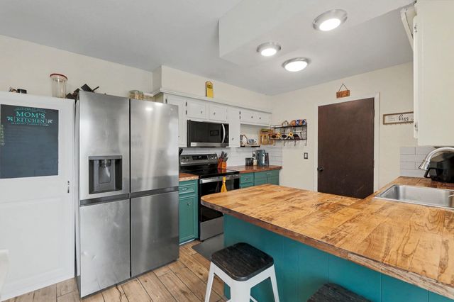 1518 E Carolyn St, Derby, KS 67037