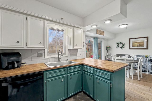 1518 E Carolyn St, Derby, KS 67037