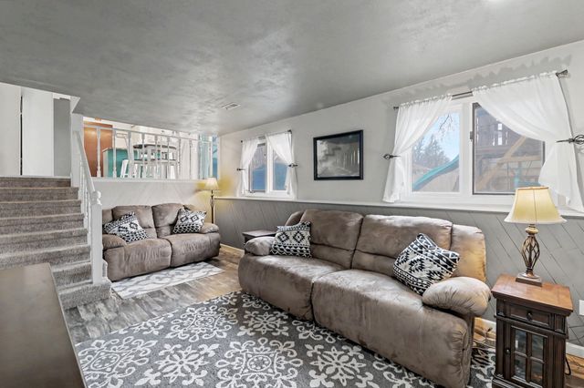 1518 E Carolyn St, Derby, KS 67037