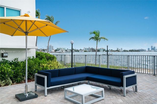 7501 E Treasure Drive 8A, North Bay Village, FL 33141