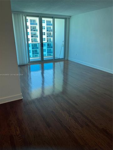 7501 E Treasure Drive 8A, North Bay Village, FL 33141