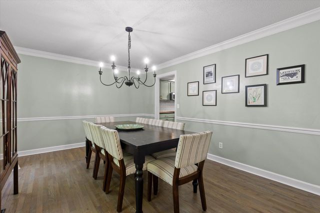 902 Dunsinane Road, Signal Mountain, TN 37377