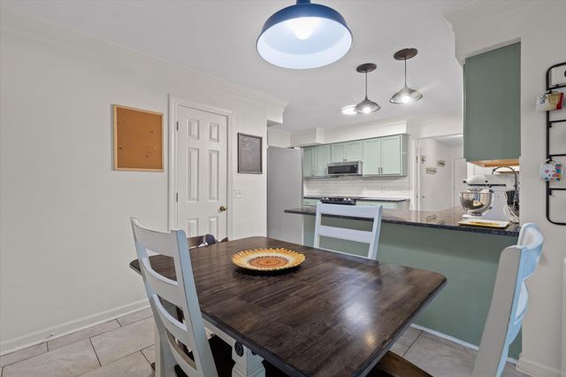 902 Dunsinane Road, Signal Mountain, TN 37377