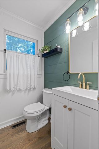 902 Dunsinane Road, Signal Mountain, TN 37377
