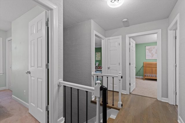 902 Dunsinane Road, Signal Mountain, TN 37377