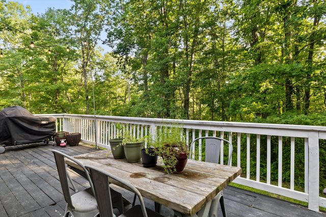 902 Dunsinane Road, Signal Mountain, TN 37377