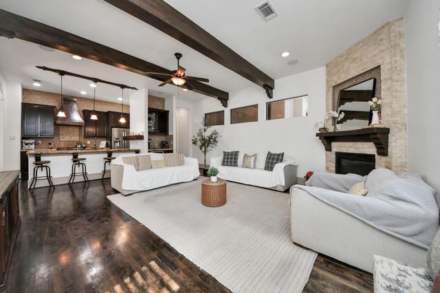 1141 W 23rd St A, Houston, TX 77008