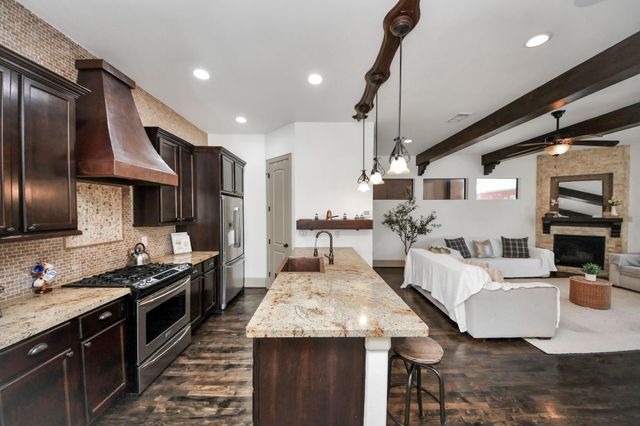 1141 W 23rd St A, Houston, TX 77008