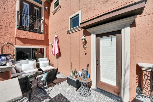 1141 W 23rd St A, Houston, TX 77008