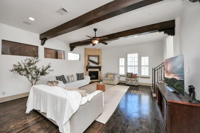 1141 W 23rd St A, Houston, TX 77008