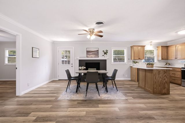 421 S 1st Street, Krum, TX 76249