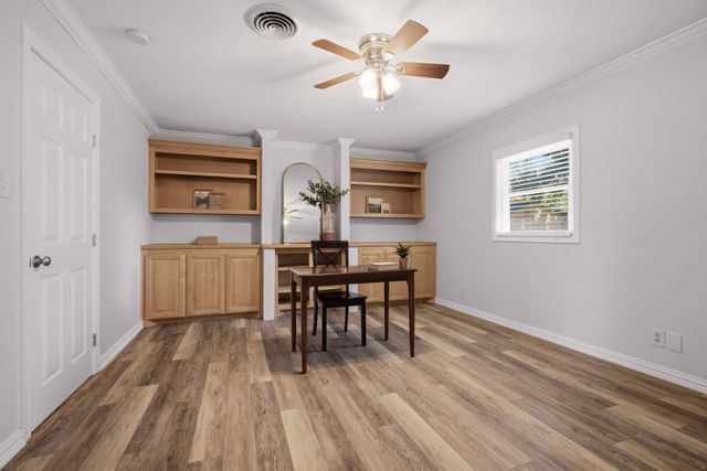 421 S 1st Street, Krum, TX 76249